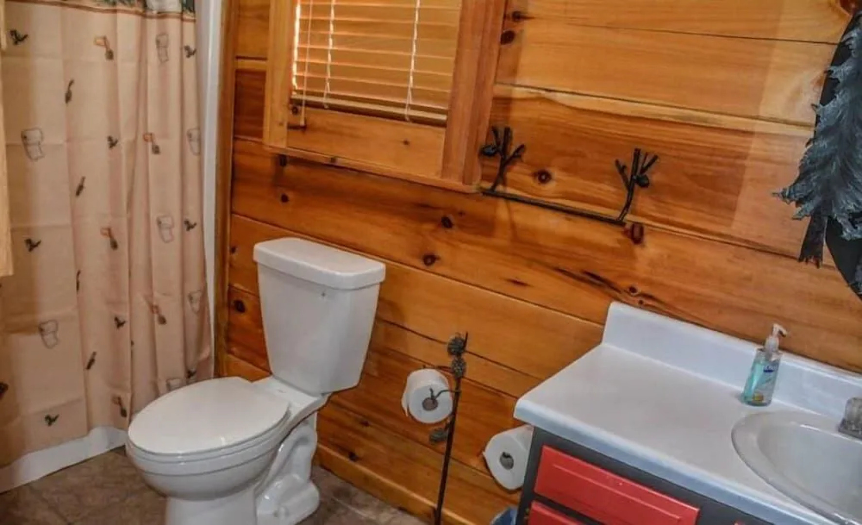 Captain Morley`s Mountain Inn