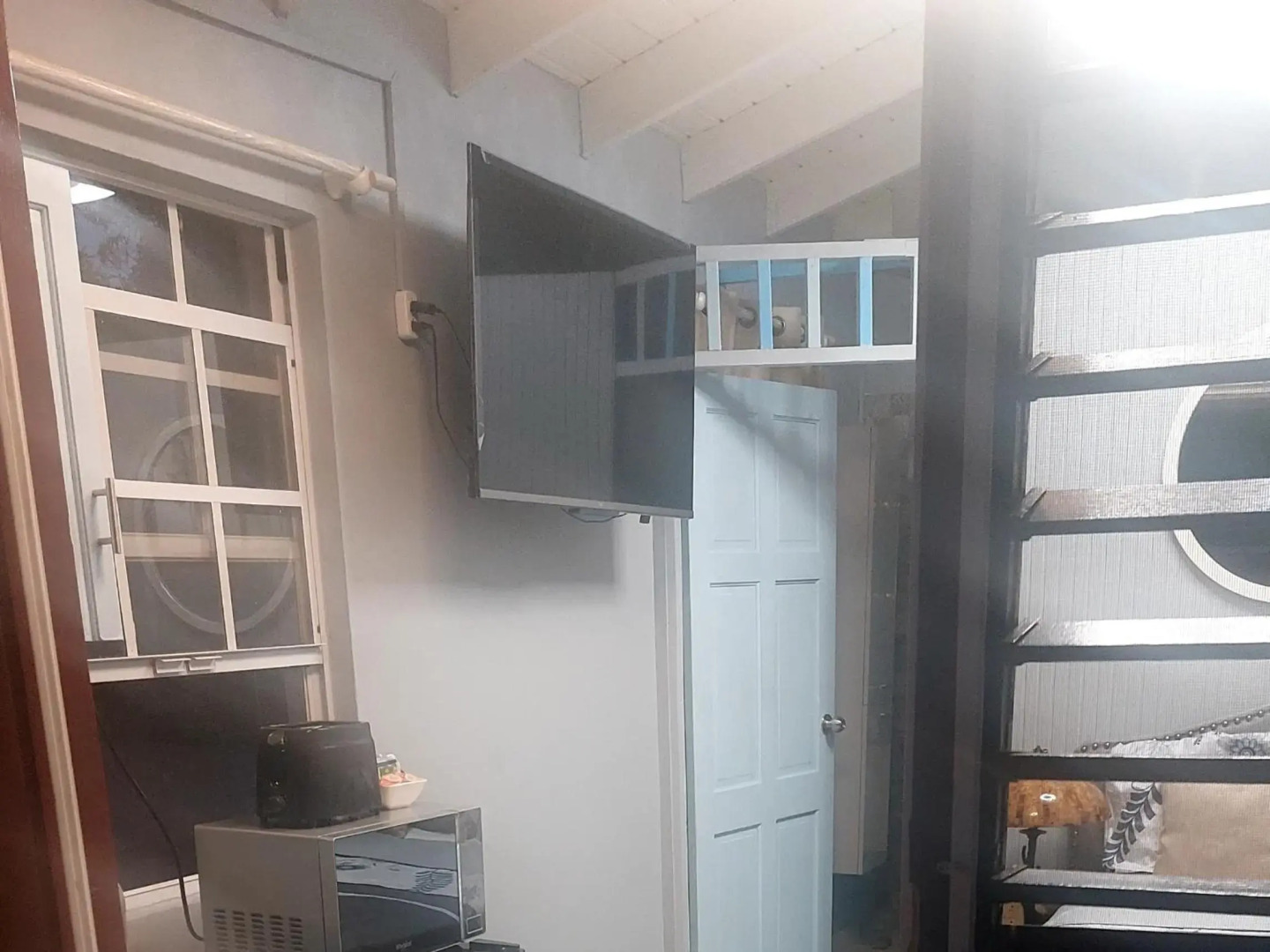 Carmen's Cozy Studio