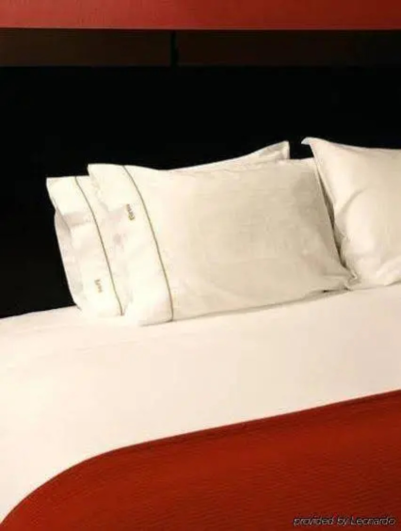 Hollywood Dream Suites Hotel