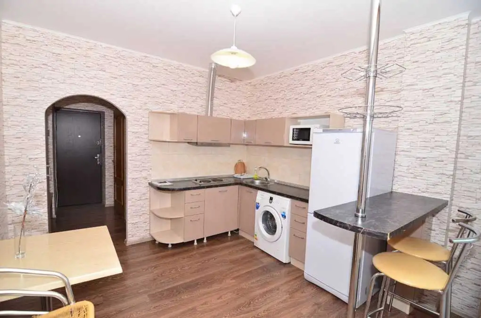 Дельфин (Партенит)