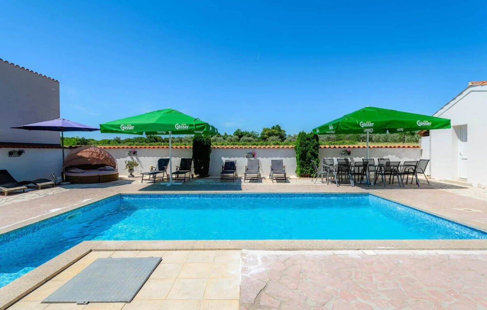 Awesome Home in Valtursko Polje With Wifi and 12 Bedrooms