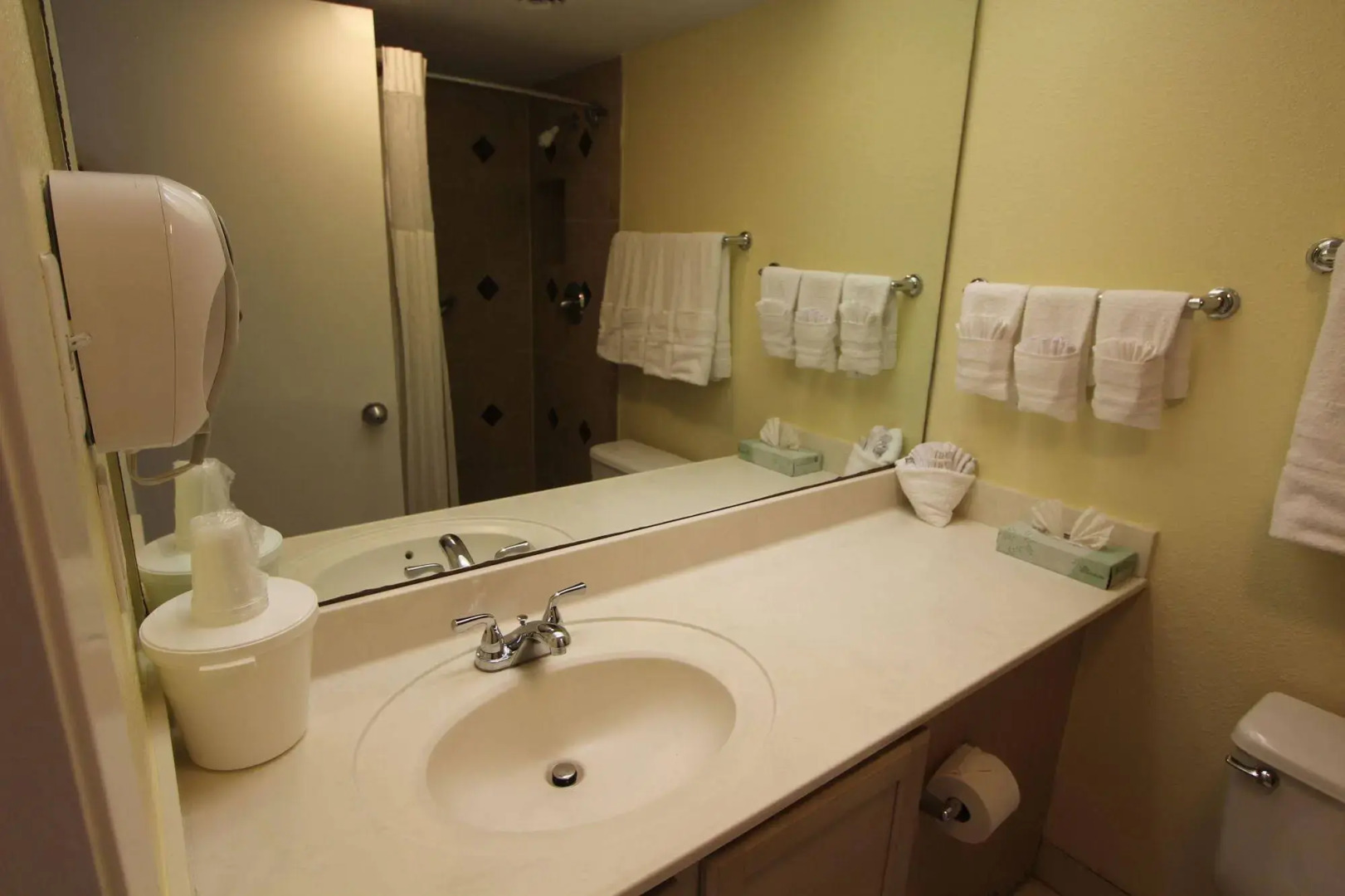 Royale Beach and Tennis Club