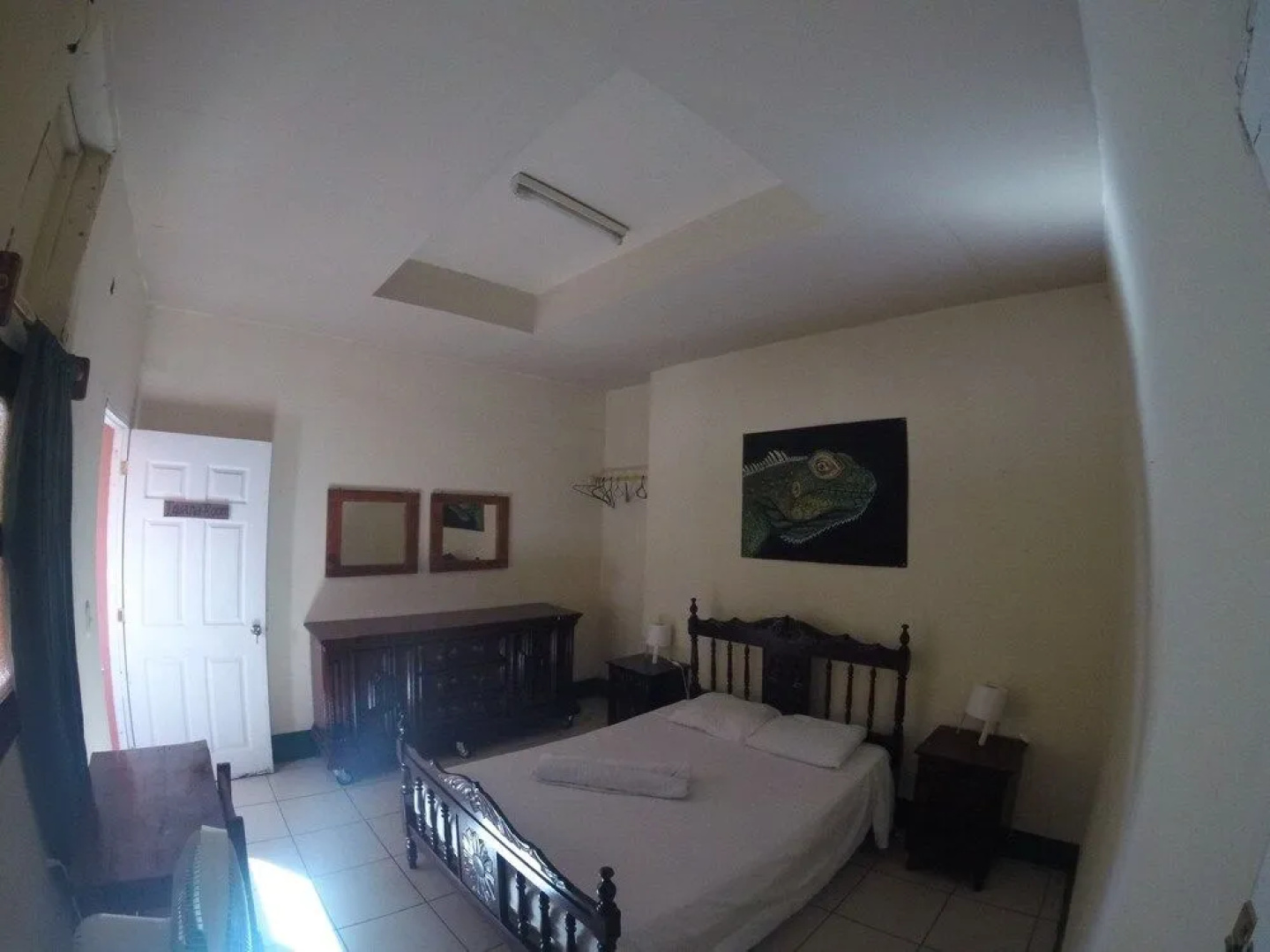 Mangos Hostel