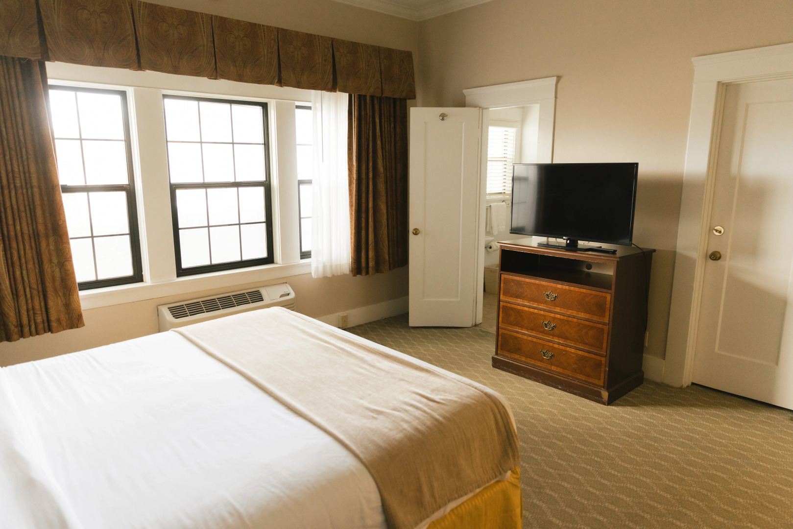 Historic Santa Maria Inn