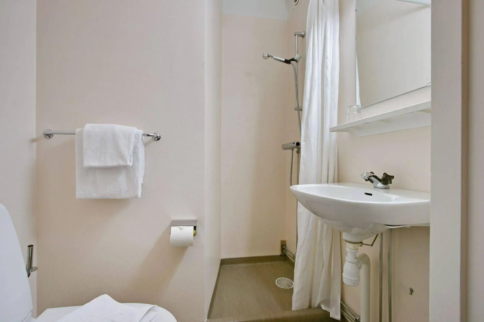 First Hotel Brommaplan