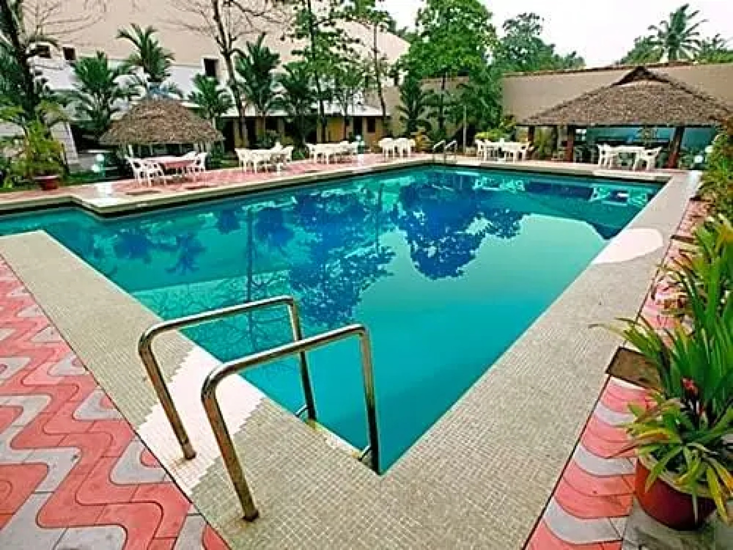 Alleppey Prince Hotel