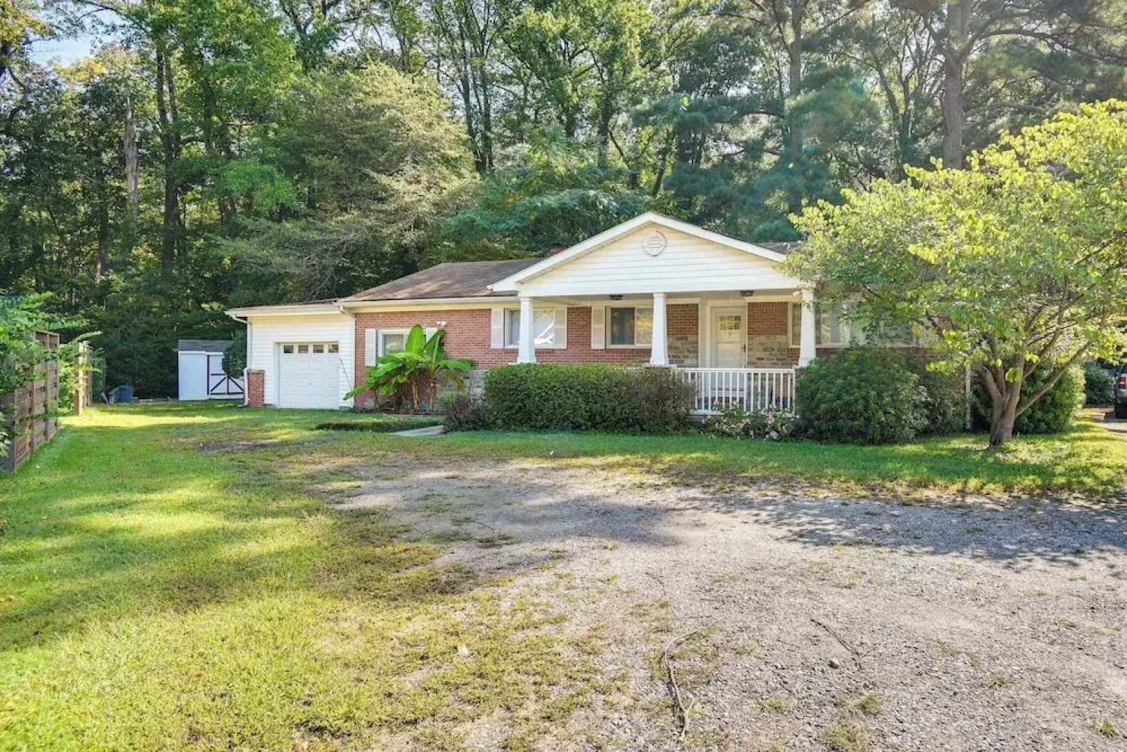 Pet-friendly Norfolk Retreat ~ 7 Mi to Beach!