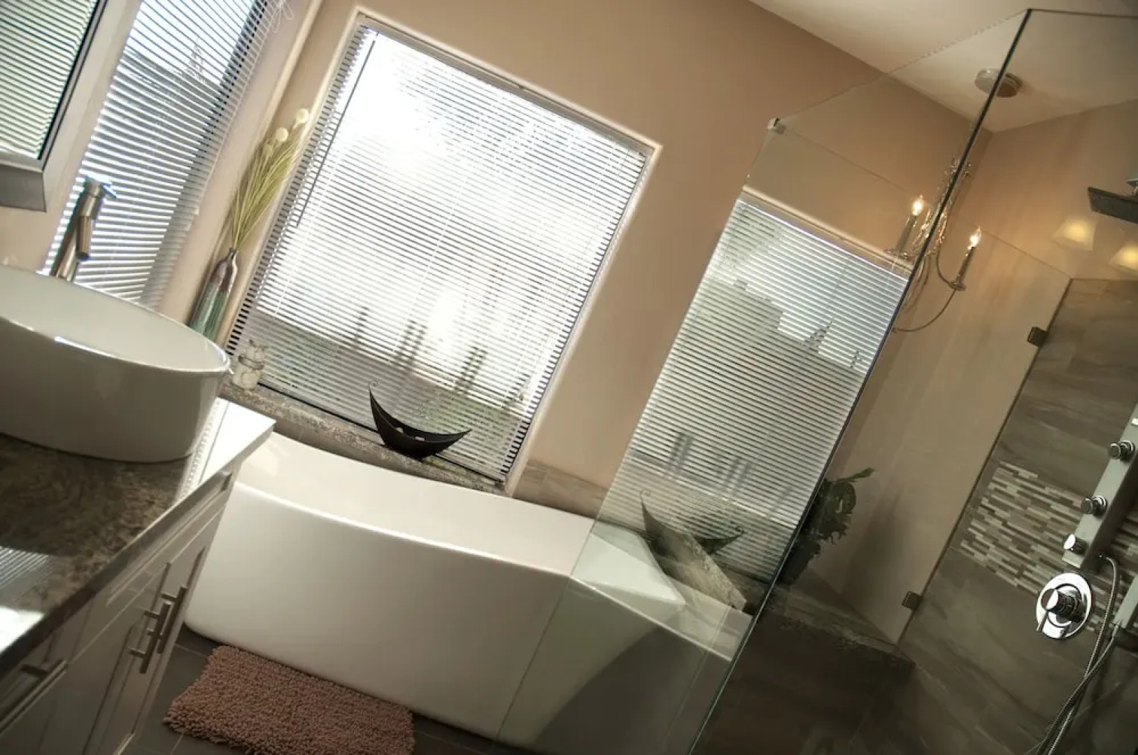 Casa Saguaro 4 Bedroom Home by RedAwning