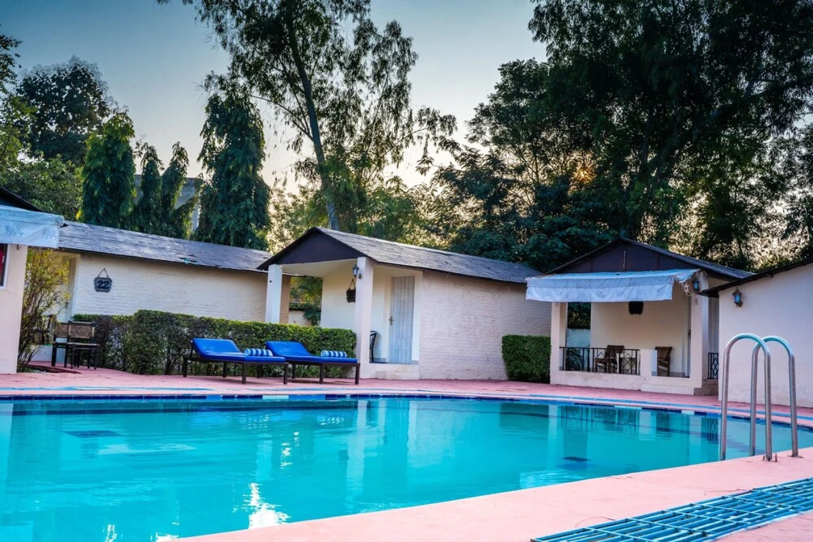 Glitz Ranthambore Safari Resort