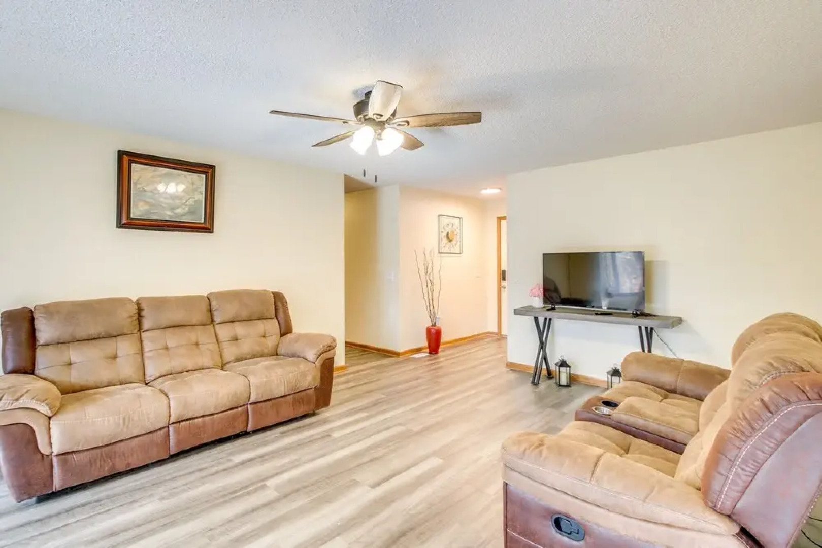 Welcoming Hot Springs Home 12 Mi to National Park