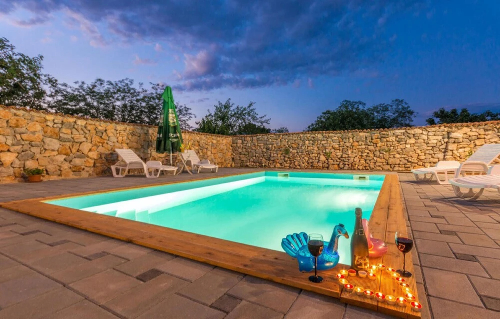 Amazing Home in Donje Rastane With 3 Bedrooms, Wifi and Outdoor Swimming Pool