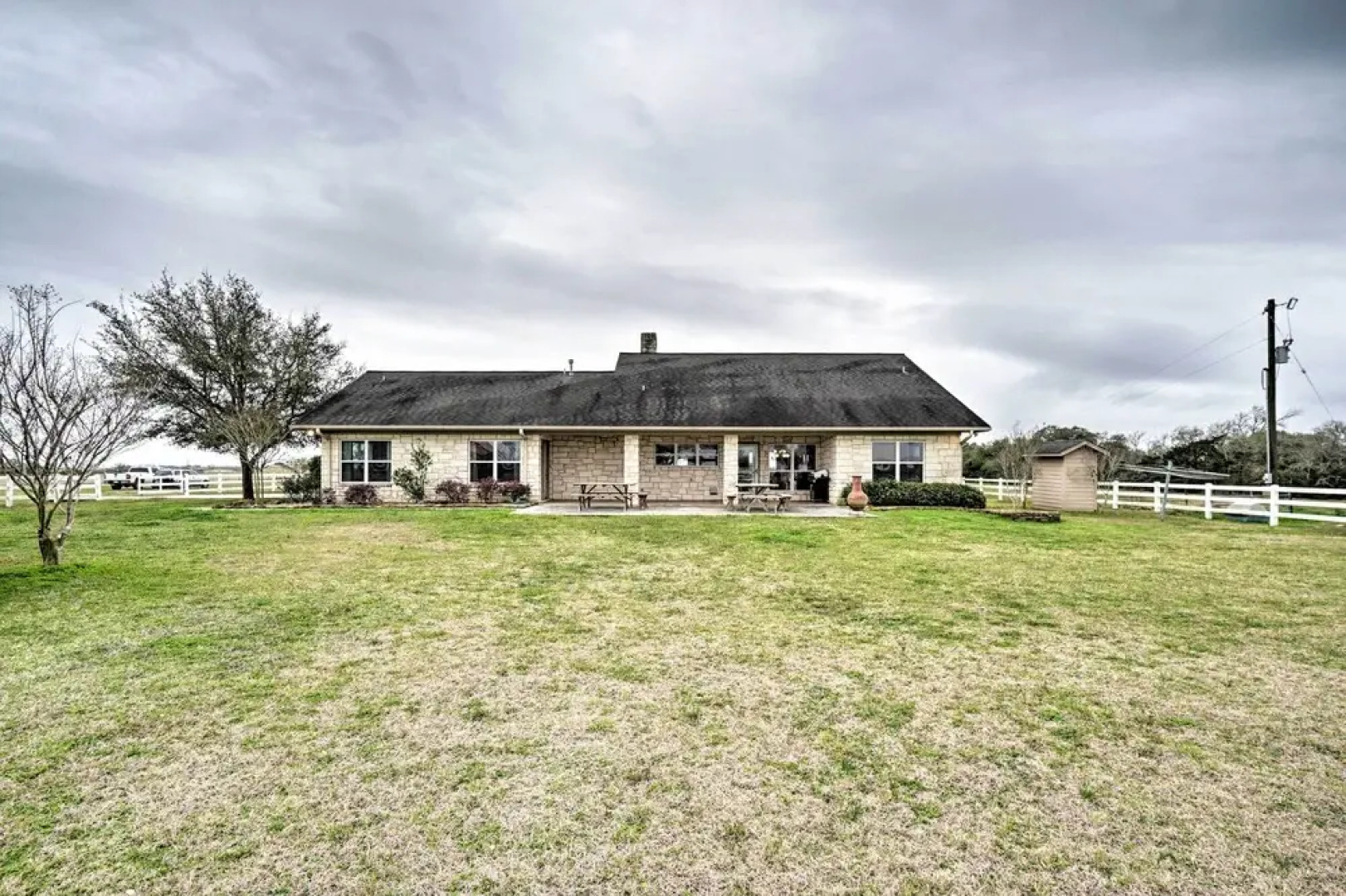 Pet-friendly Flatonia House w/ Patio & Gazebo!