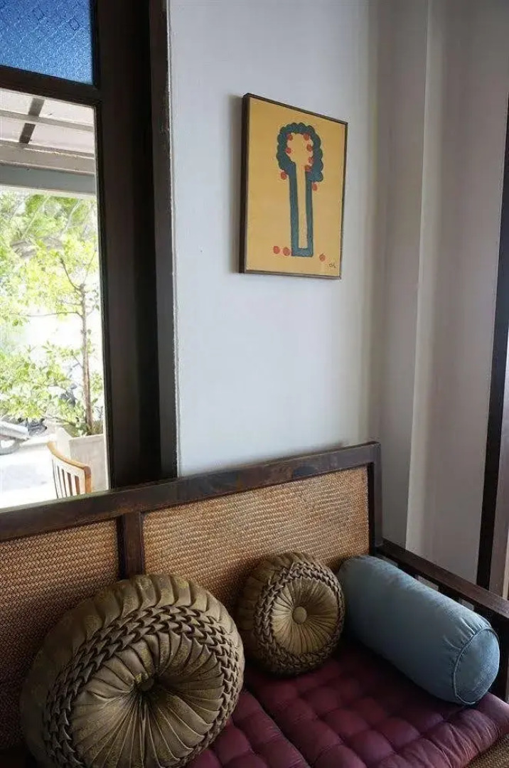 The Herbs By The Sea