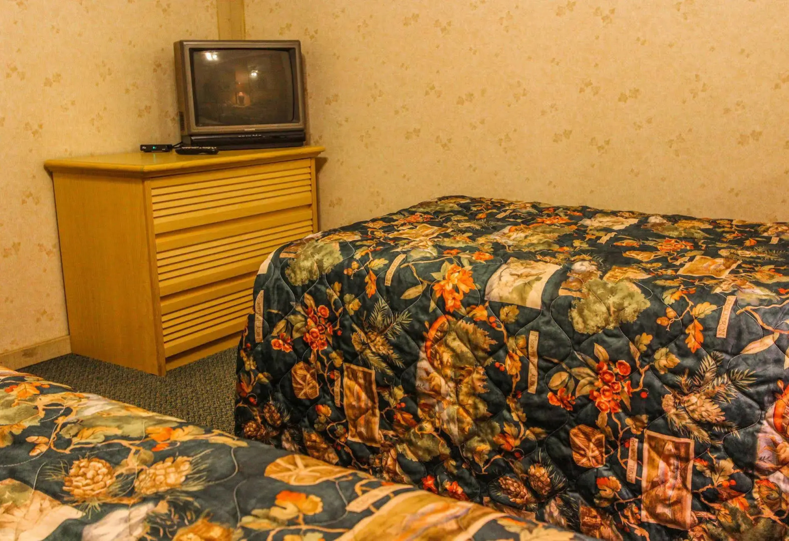 Smoketree Lodge by VRI Resort