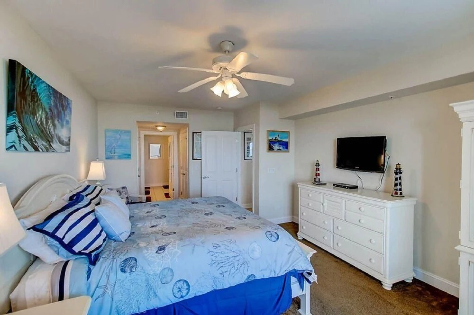 1010 Ocean Palms 201