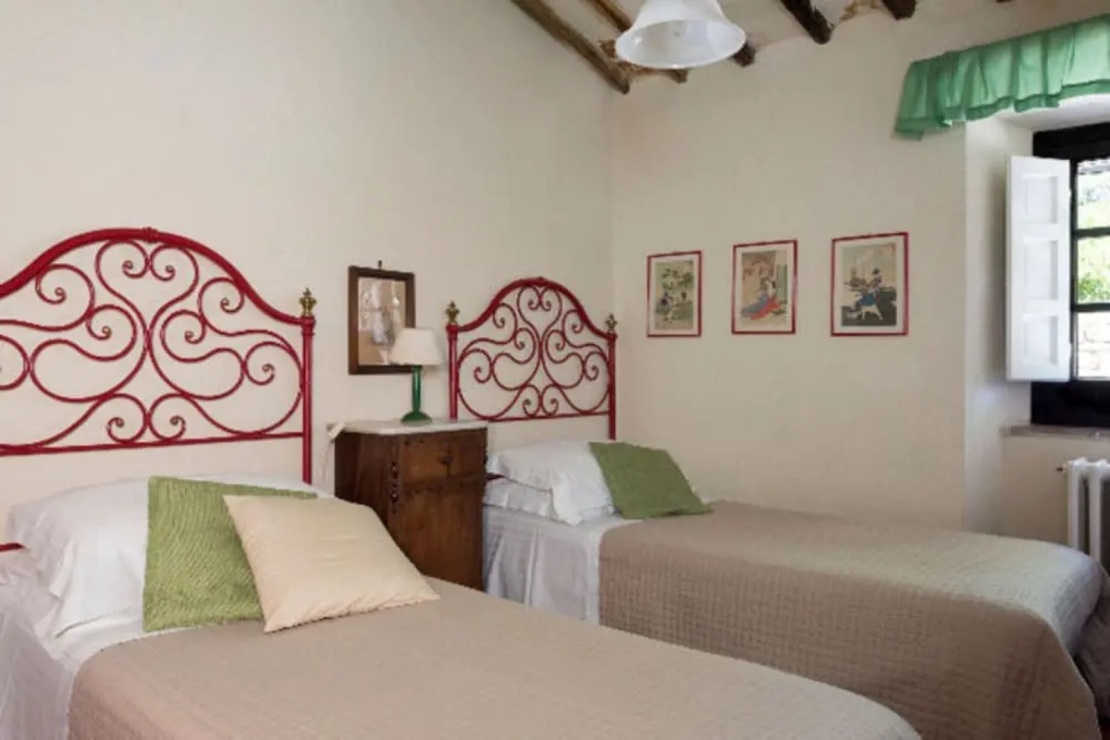 House in Tuscany Near Castello di Montozzi