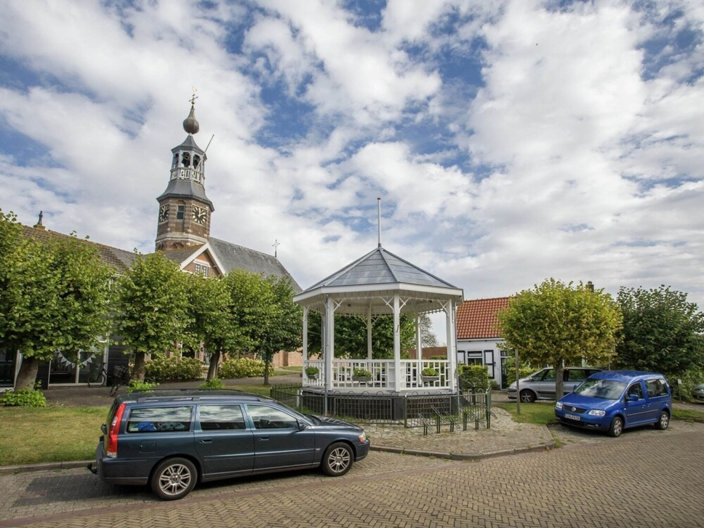 Chalet in Kattendijke Near Eastern Scheldt