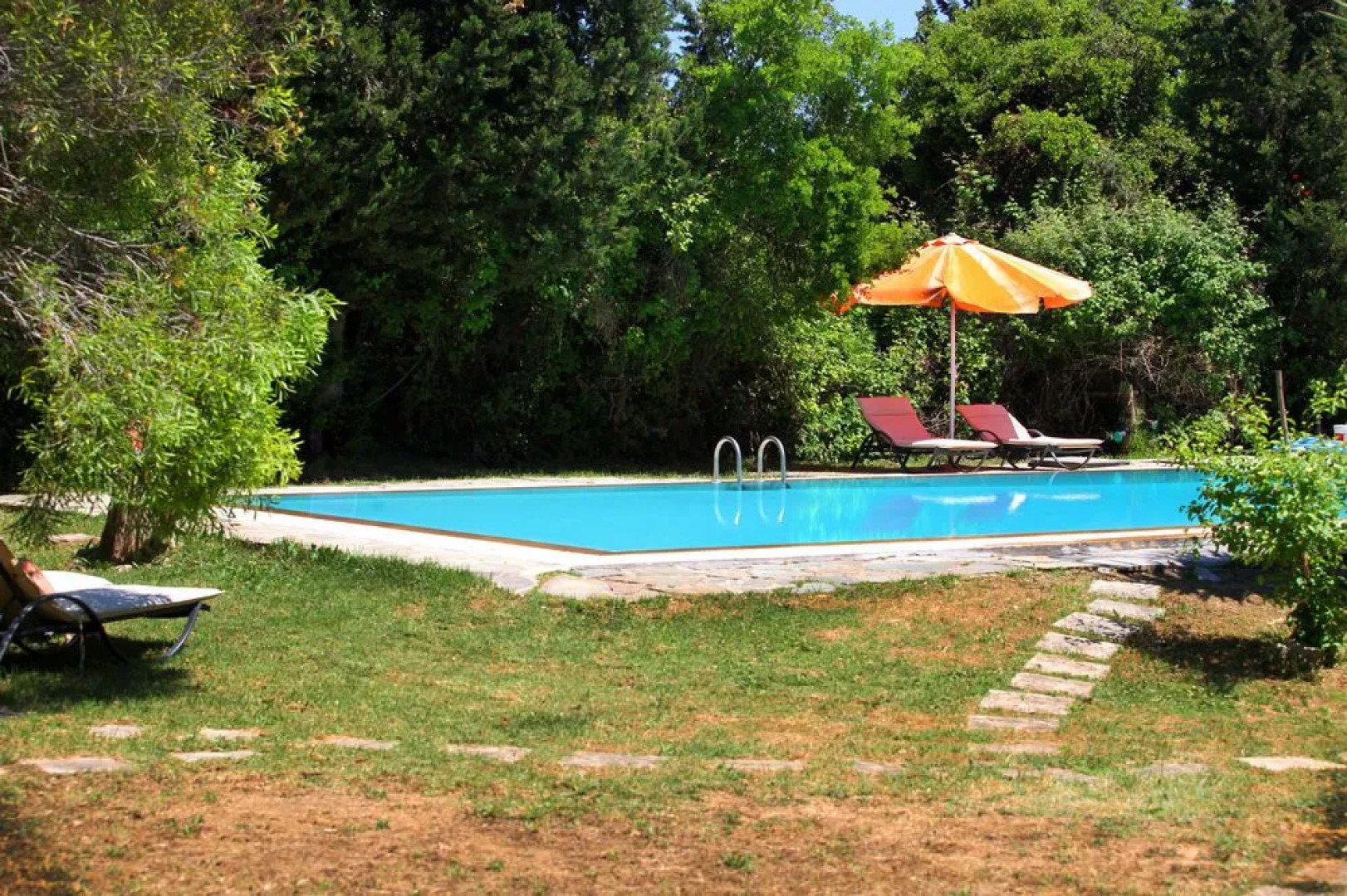 Wildrose Corfu Apartments