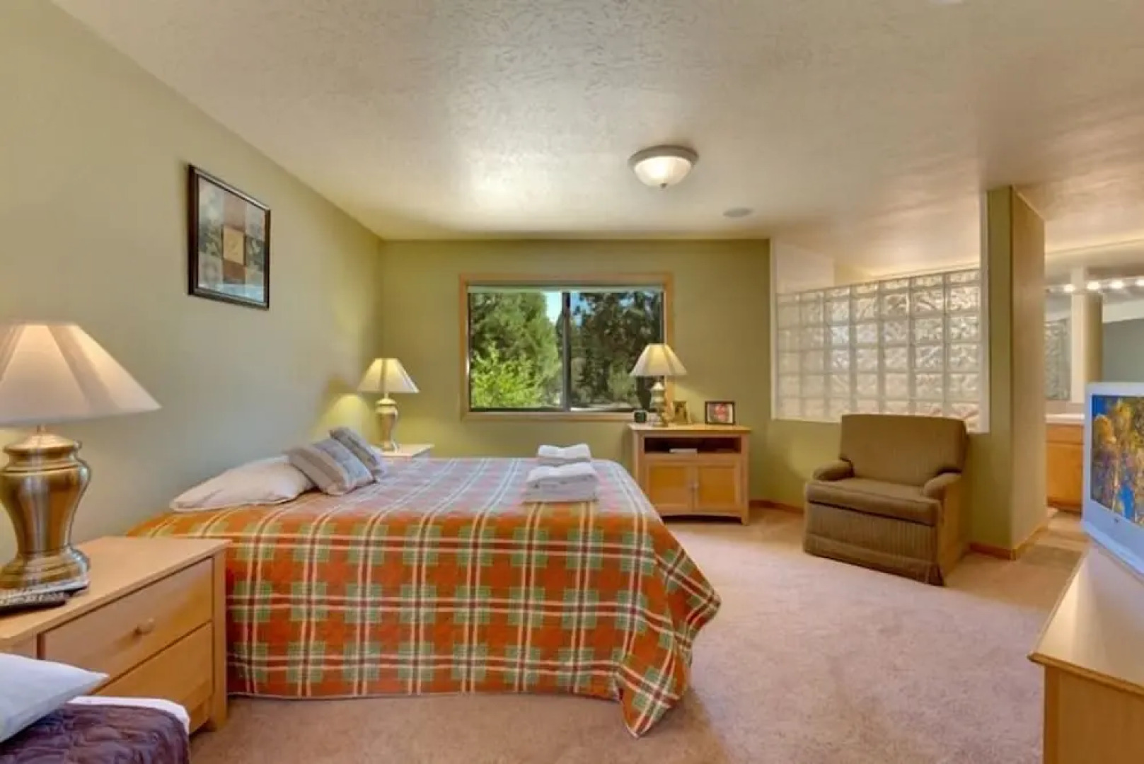 3221 Marlette Circle