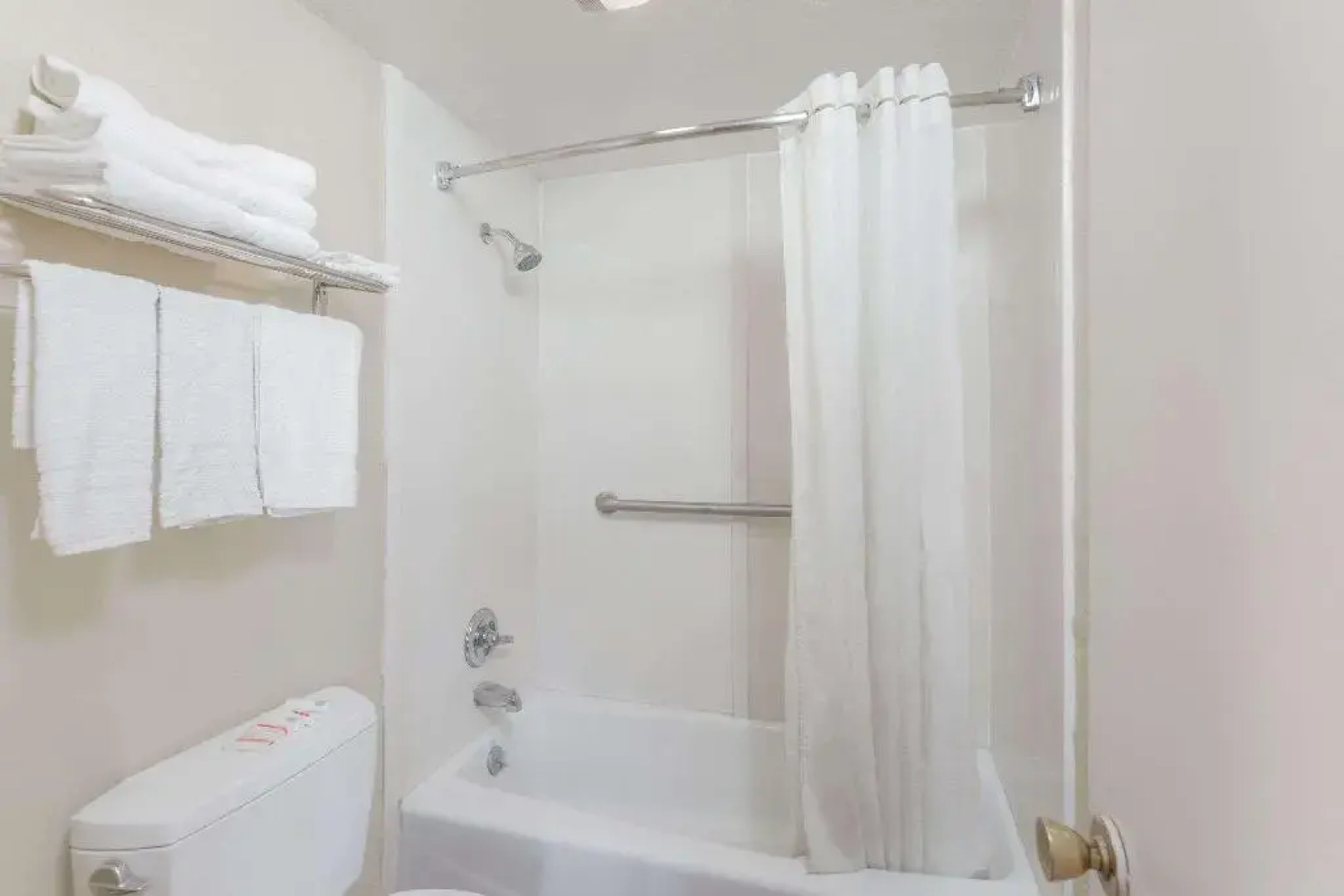 Travelodge by Wyndham Victorville