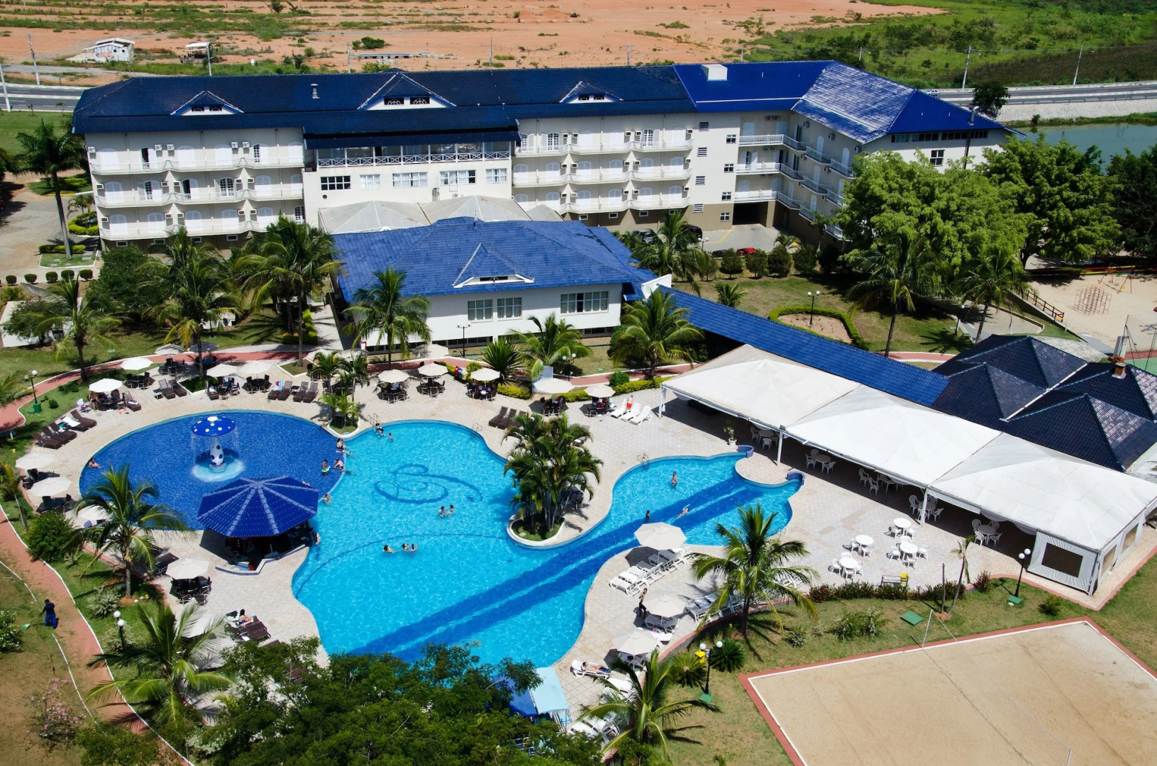 Colonial Plaza Hotel