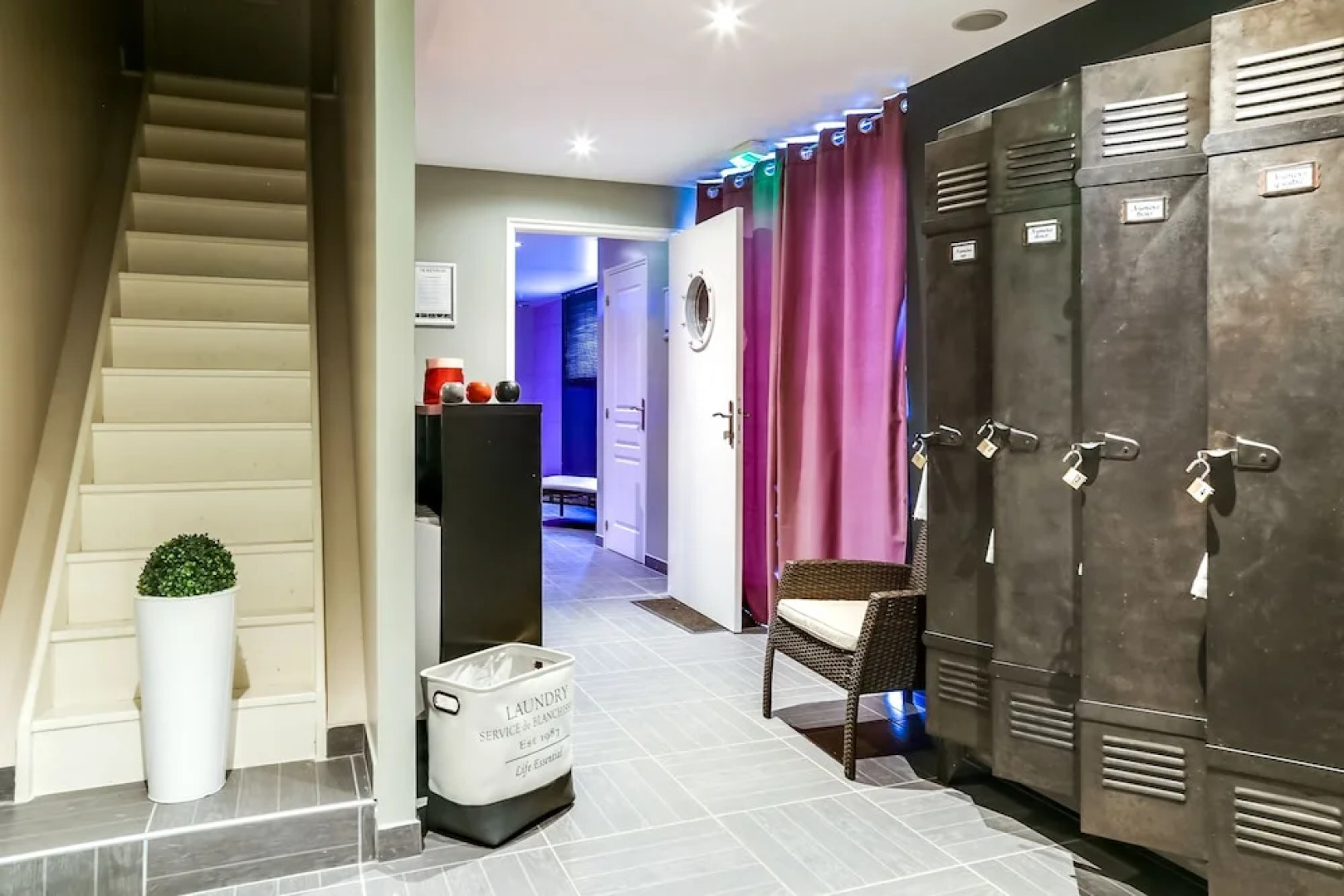 Hotel SPA Piscine le Petit Castel