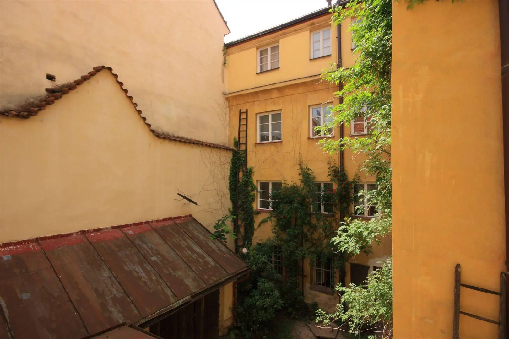 The Green Garland Pension