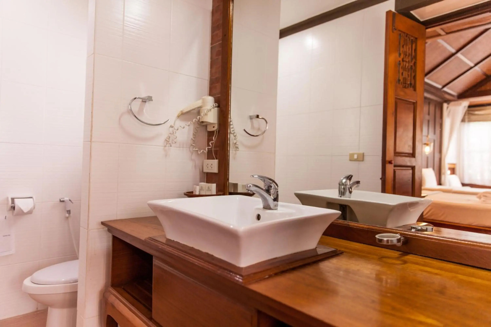 Coco Palm Beach Resort