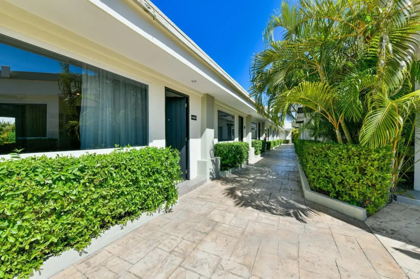 voco Surfside Aruba by IHG