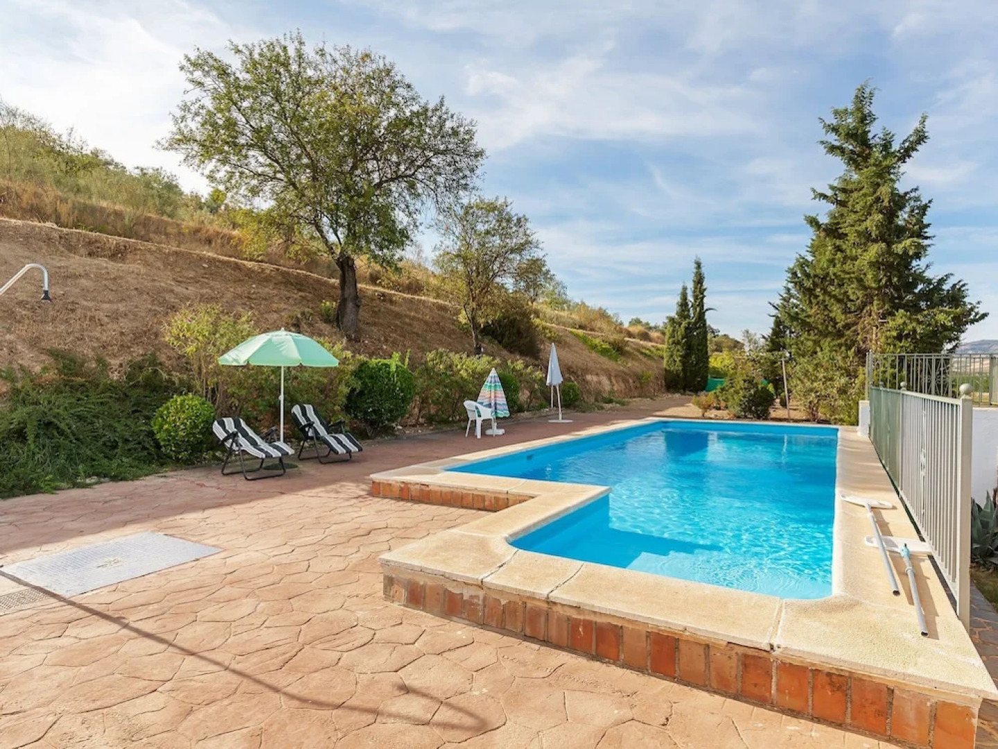 Delightful Mansion in Huétor-Tájar near Sea