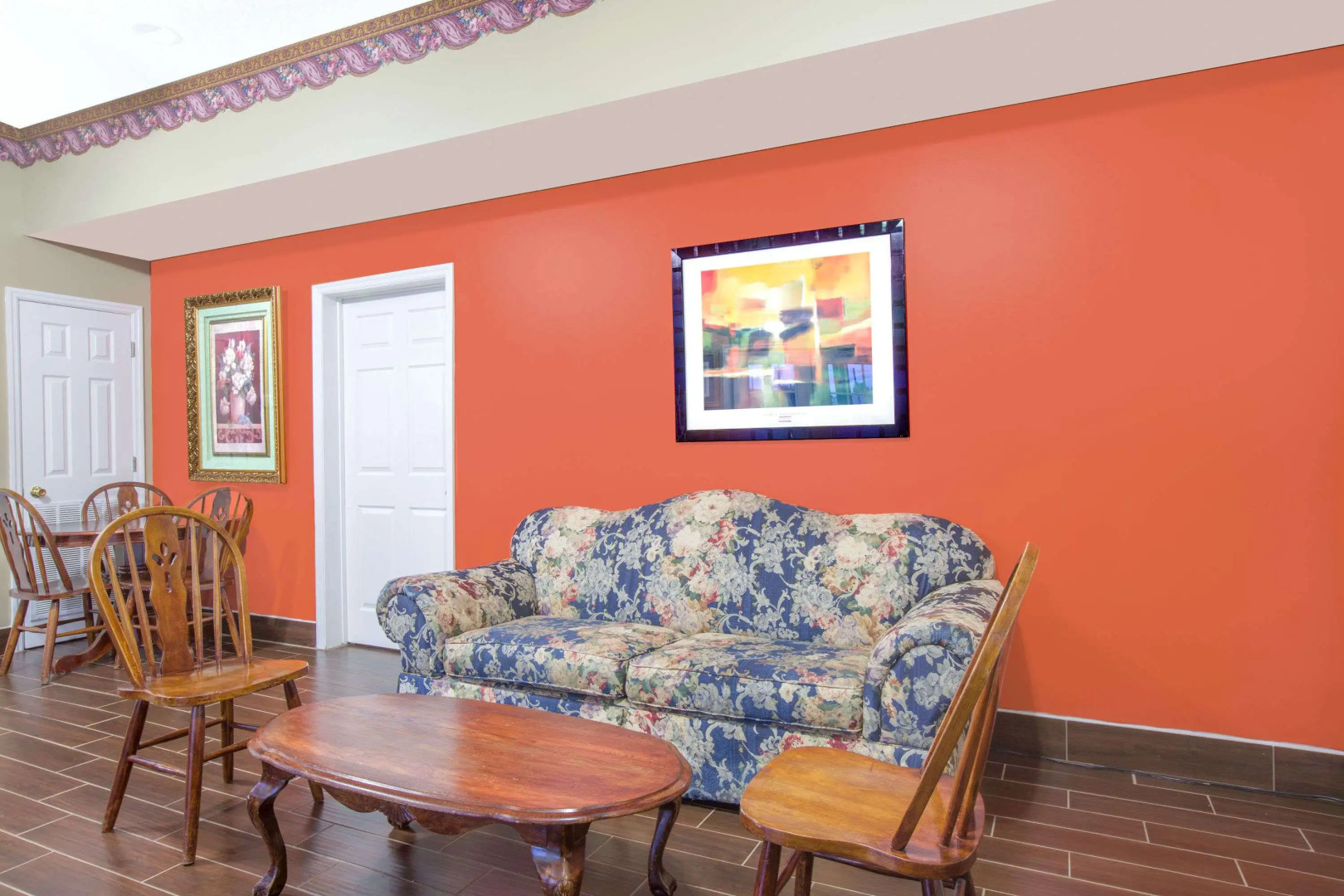 Super 8 by Wyndham Talladega AL