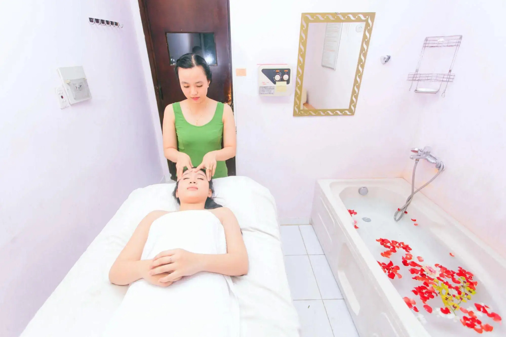 My Tra Riverside Hotel