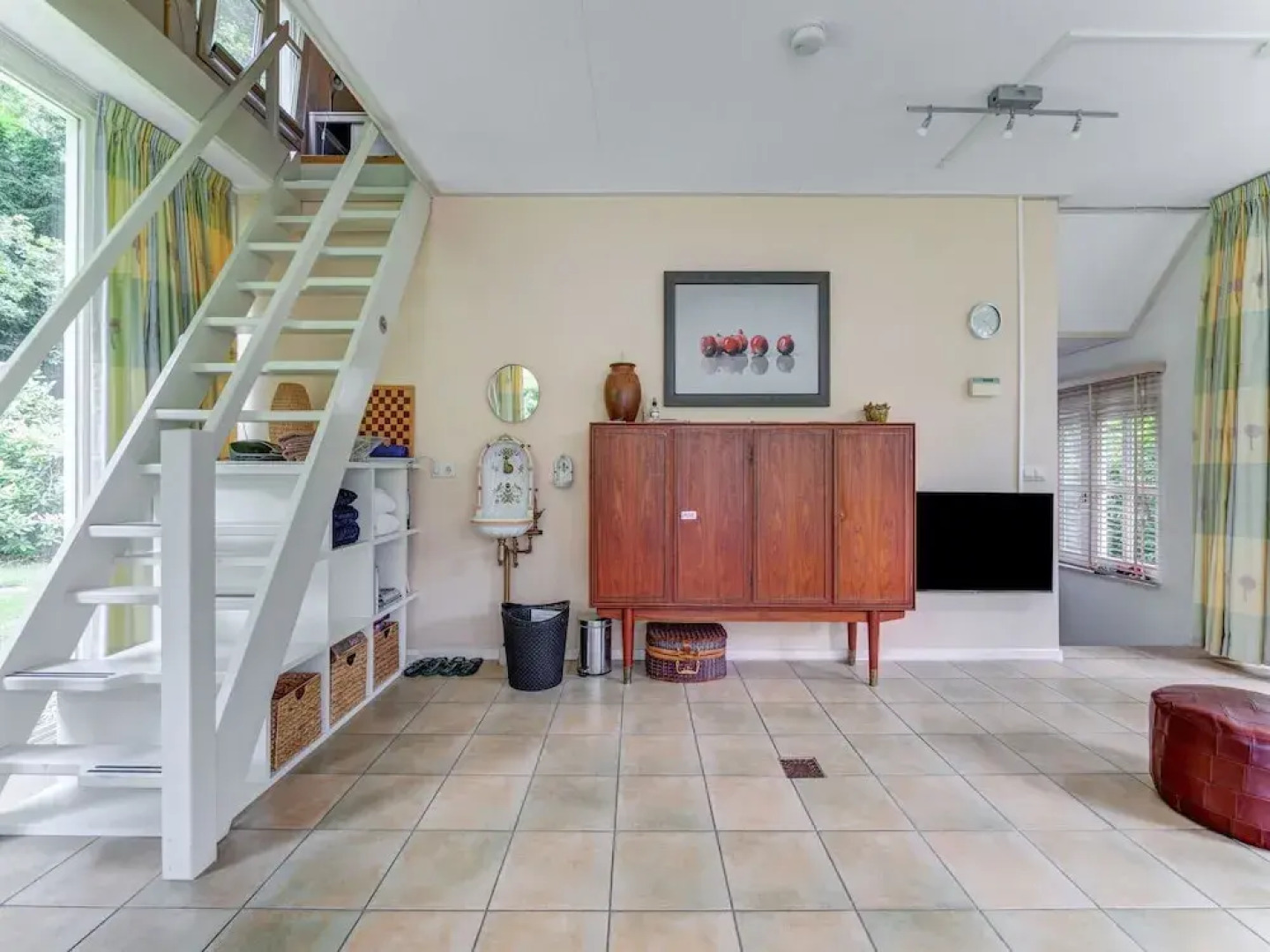 Beautiful Holiday Home in Oldenzaal with Hot Tub