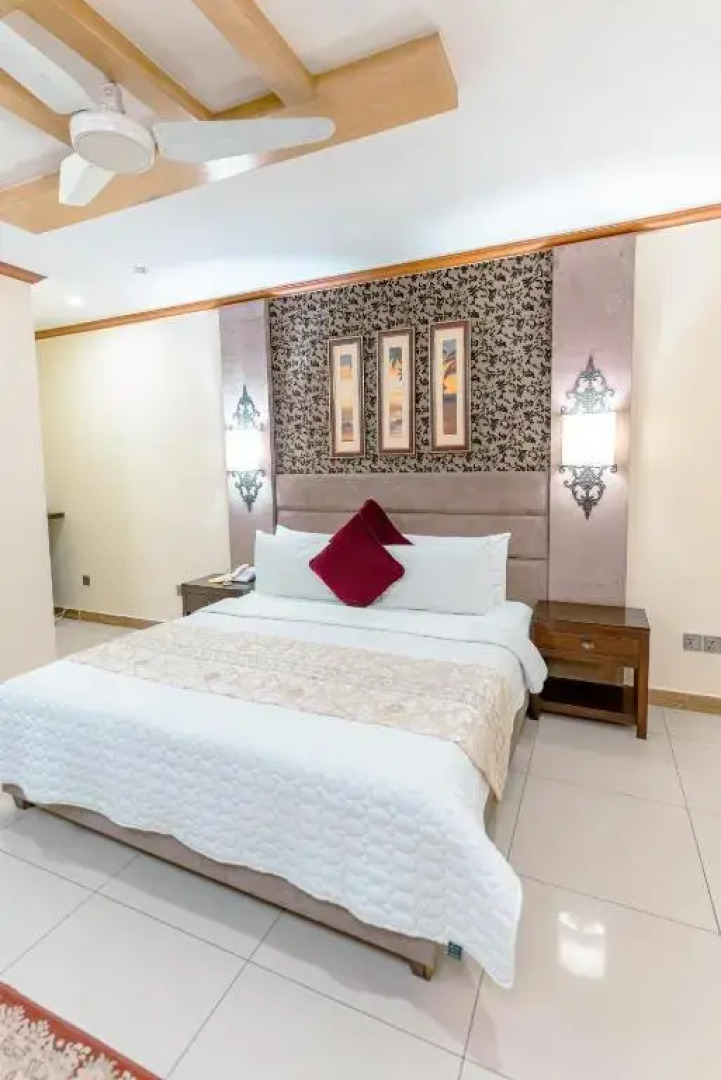 Shelton's Rezidor Peshawer