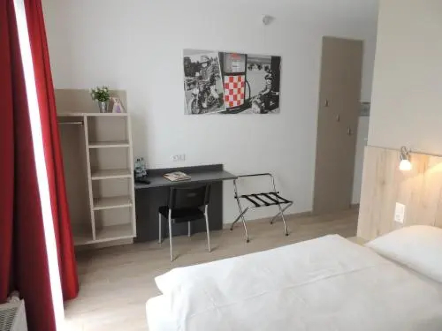 AVIA Motel Bisamberg