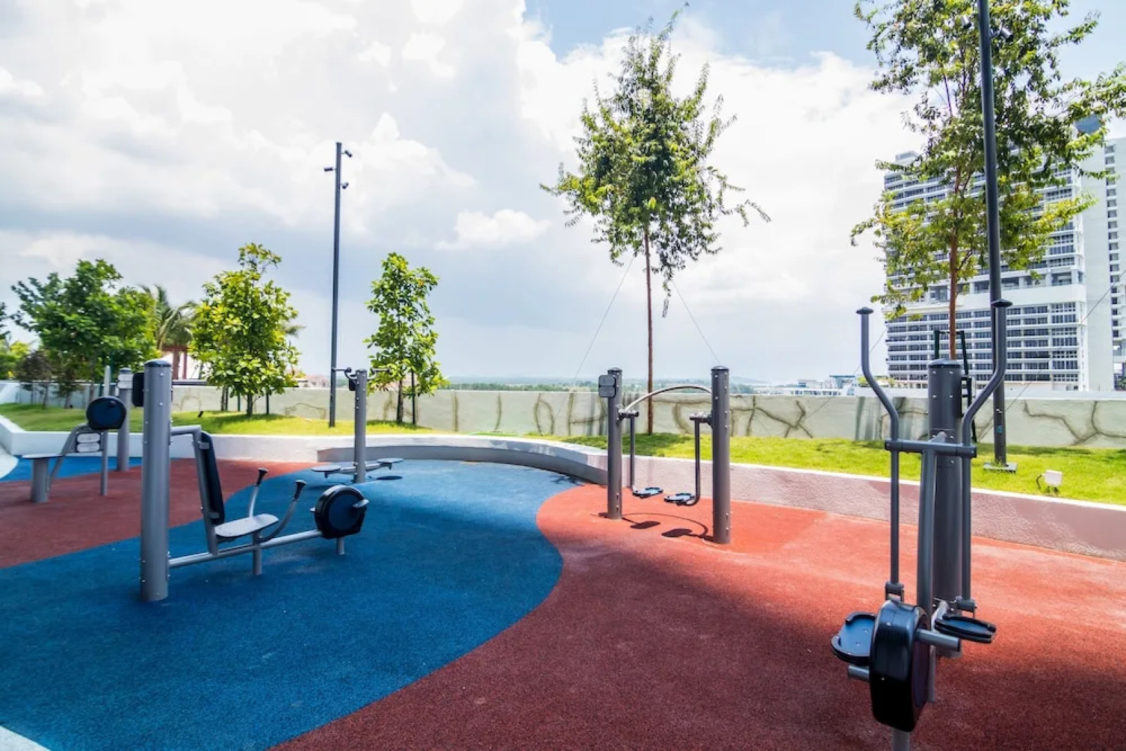 Almas Suites by Subhome