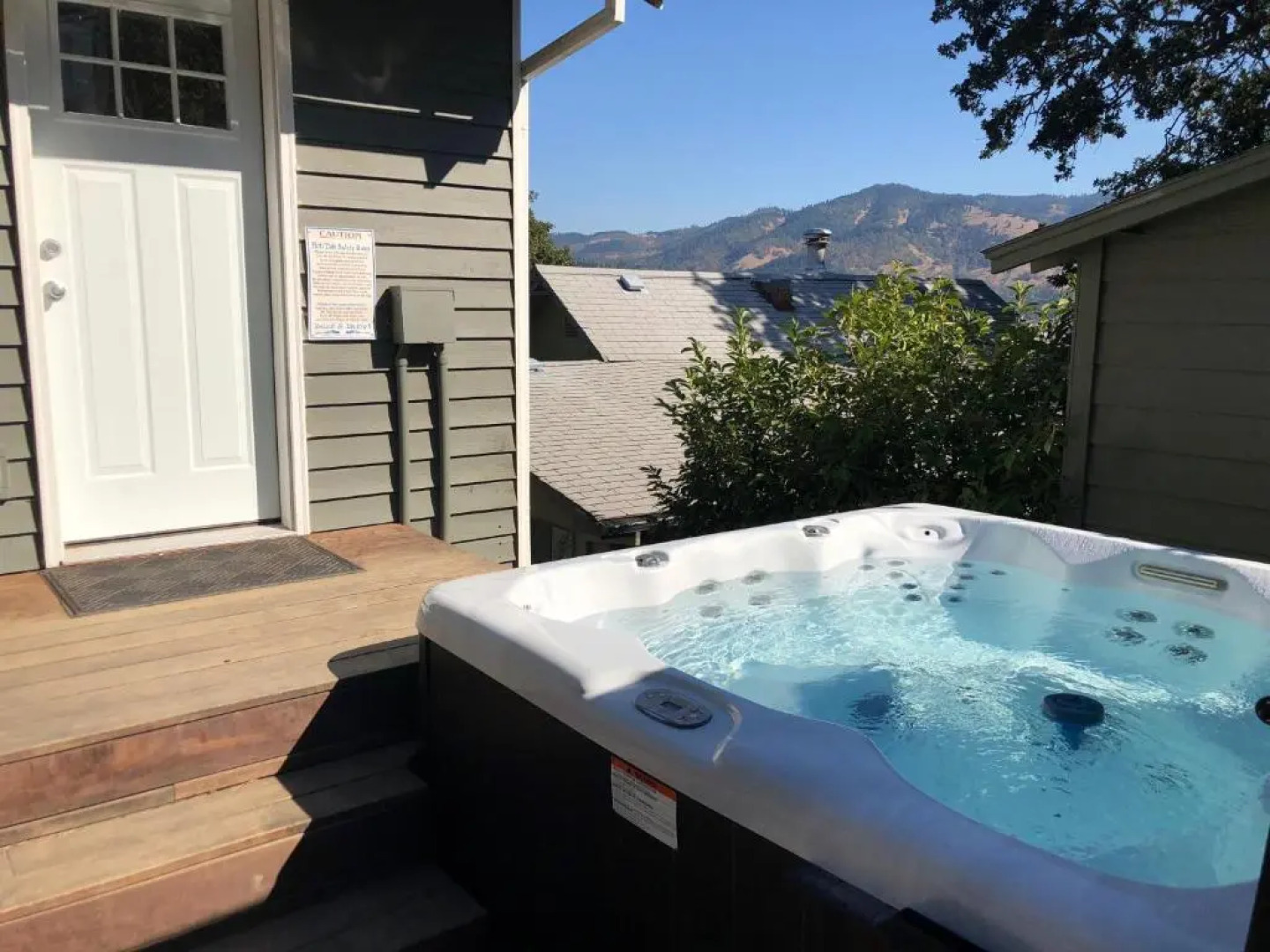 Kite Beach Lookout 3 Bedrooms 2 Bathrooms Home