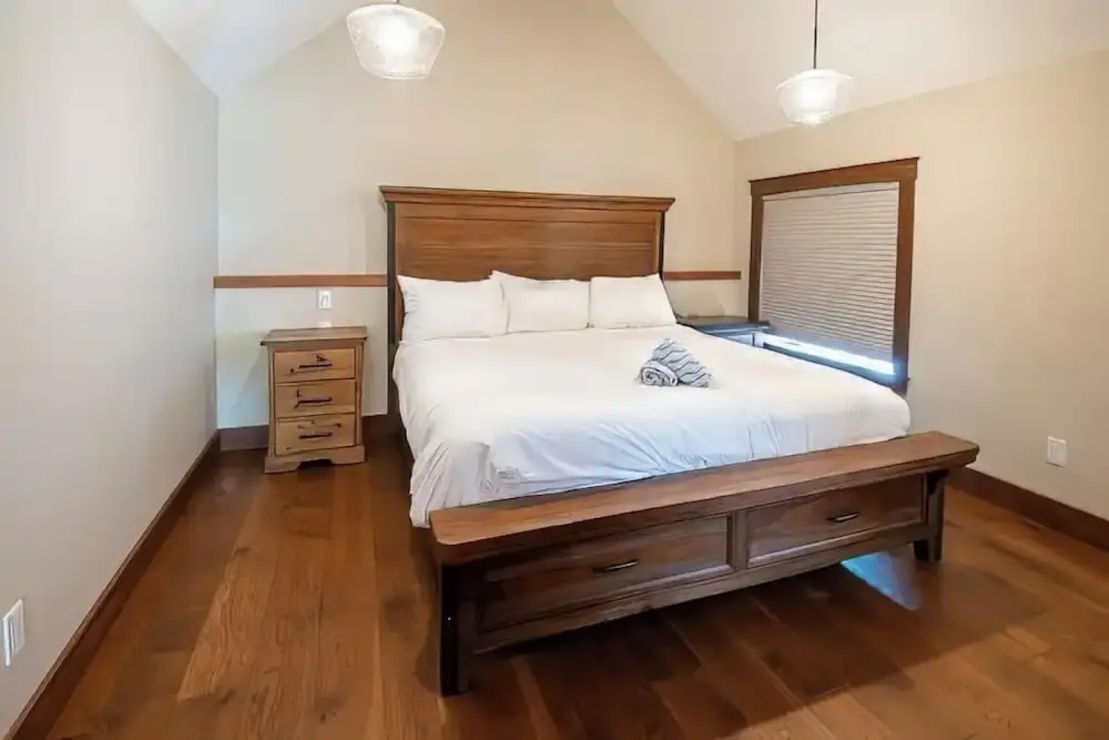 Snow Creek Cabins by Fernie Lodging Co.