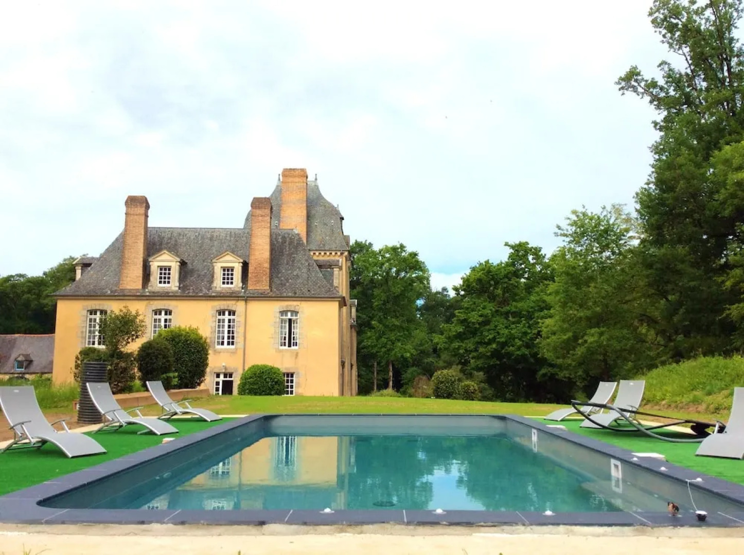 Mansion With 5 Bedrooms in Poligné, With Private Pool, Furnished Garde