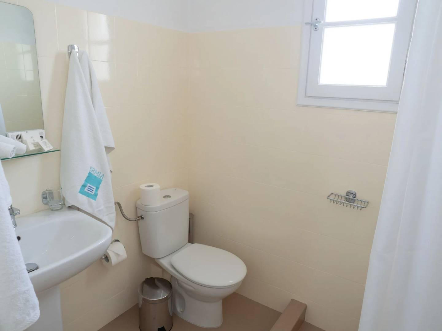 Amaryllis Beach Hotel