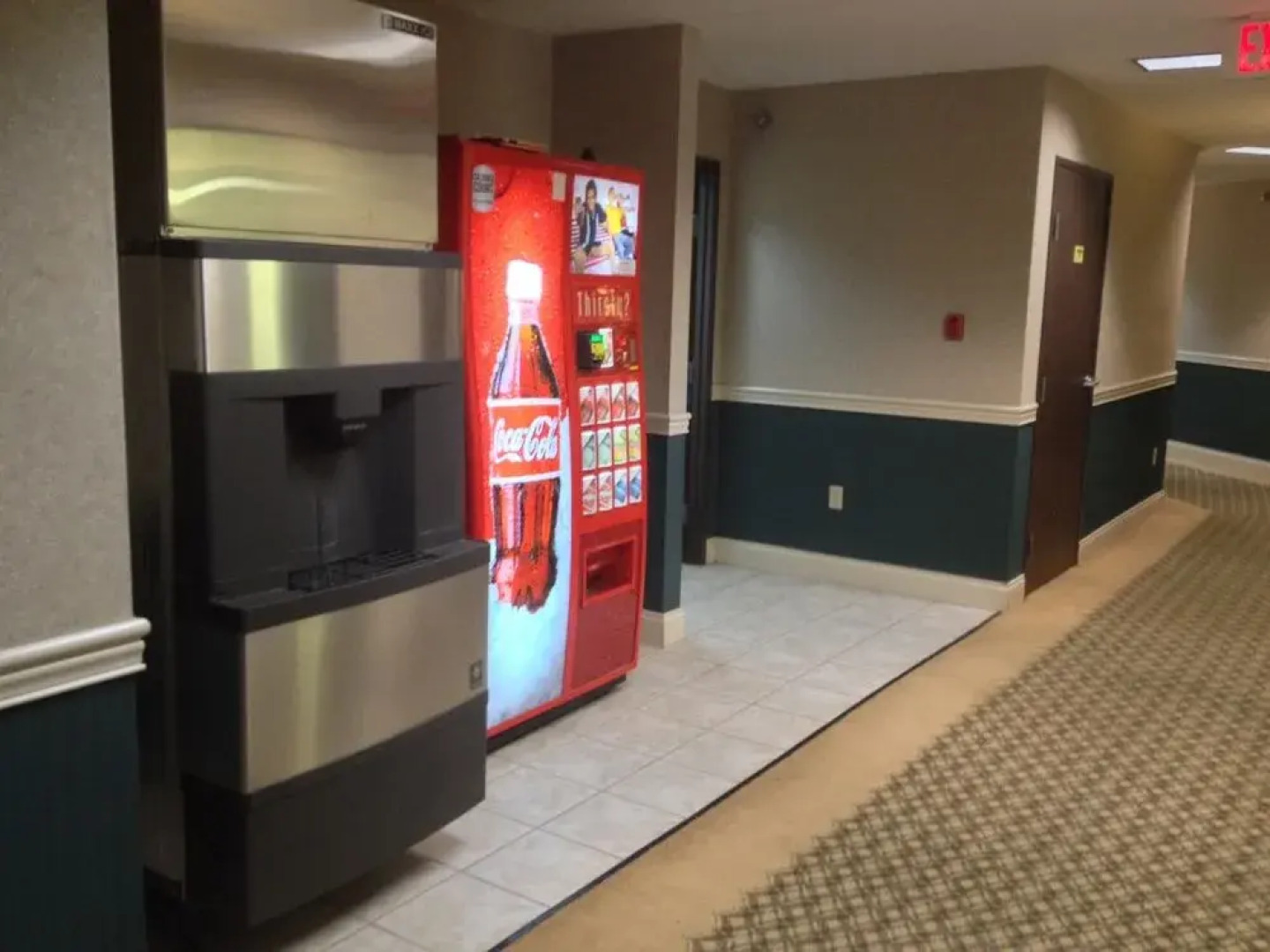 Super 8 by Wyndham Calvert City Kentucky Lake Area