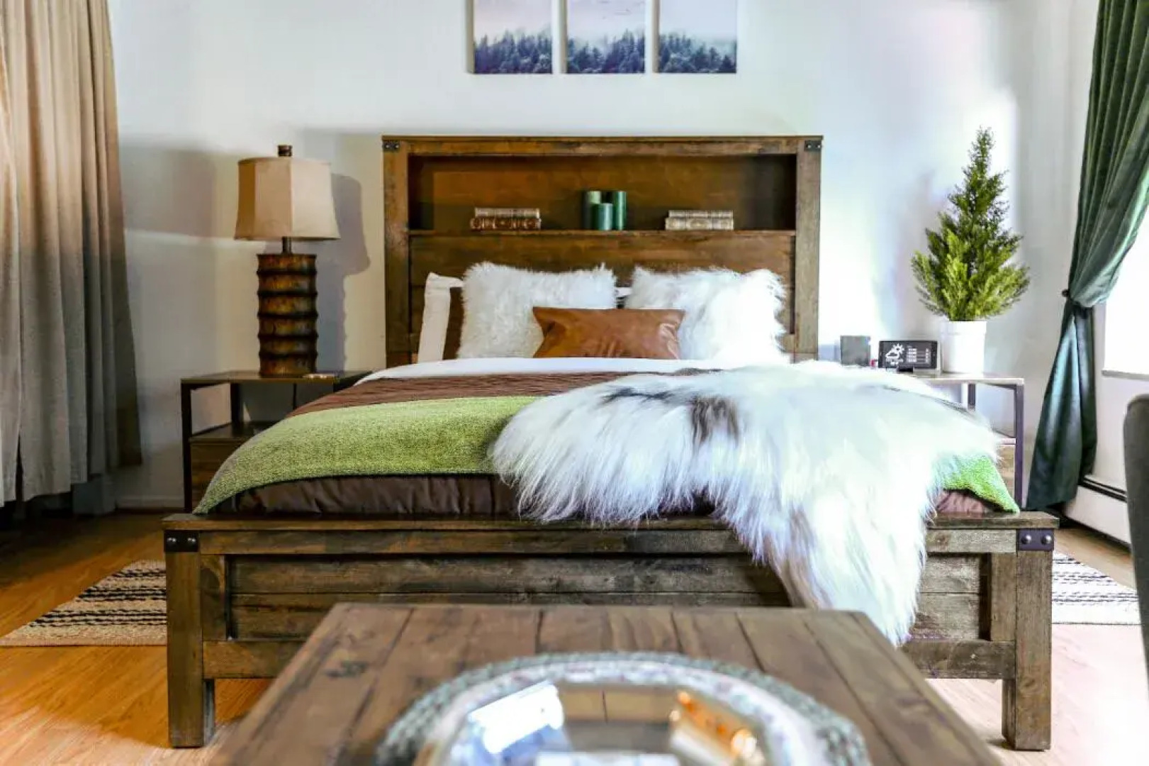 HOLT - Glorious & Rugged Heart of Aspen Studio