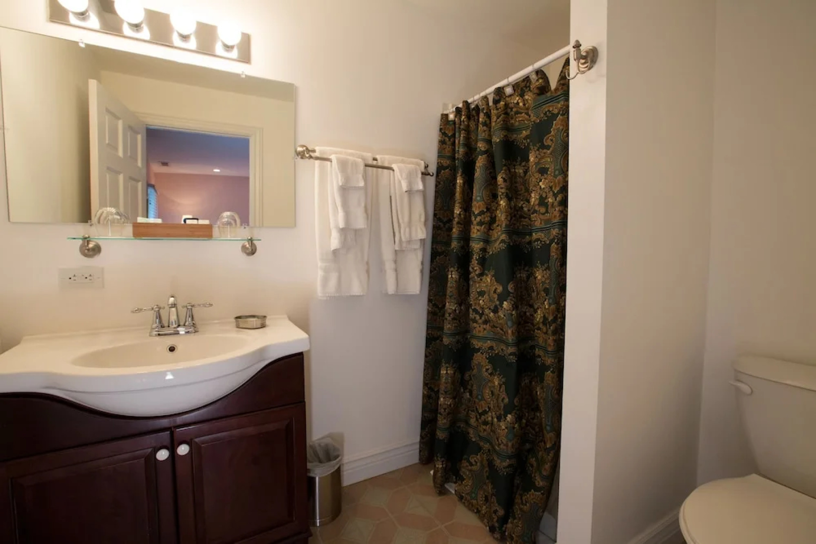 Duneland Beach Inn