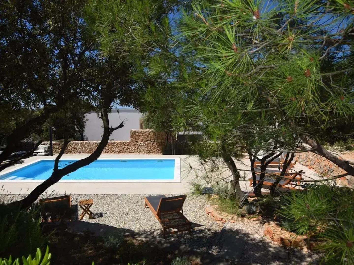 Home With a Private Terrace in a Quiet Area, Near the Sea