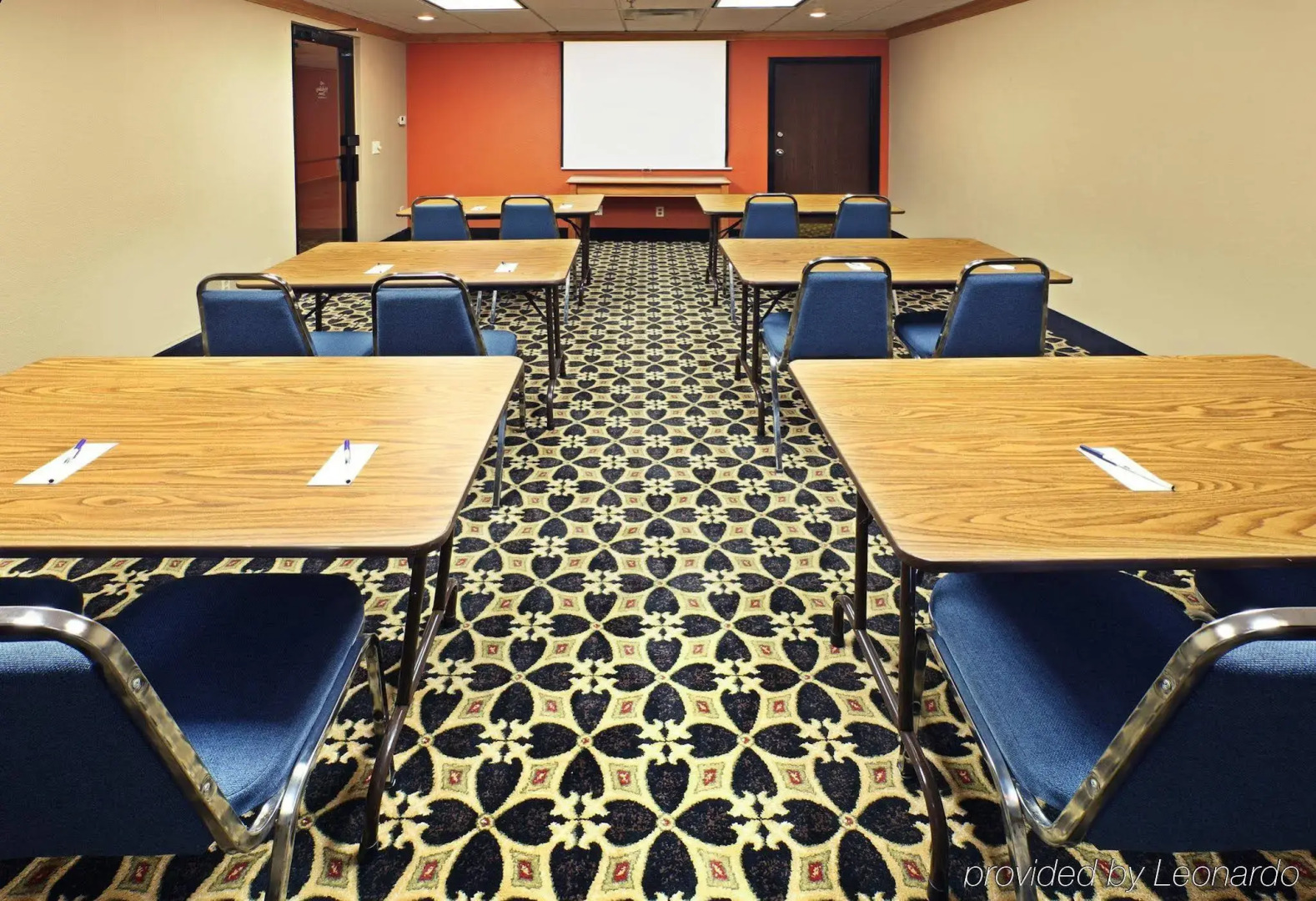 Holiday Inn Express Fayetteville- Univ of AR Area by IHG