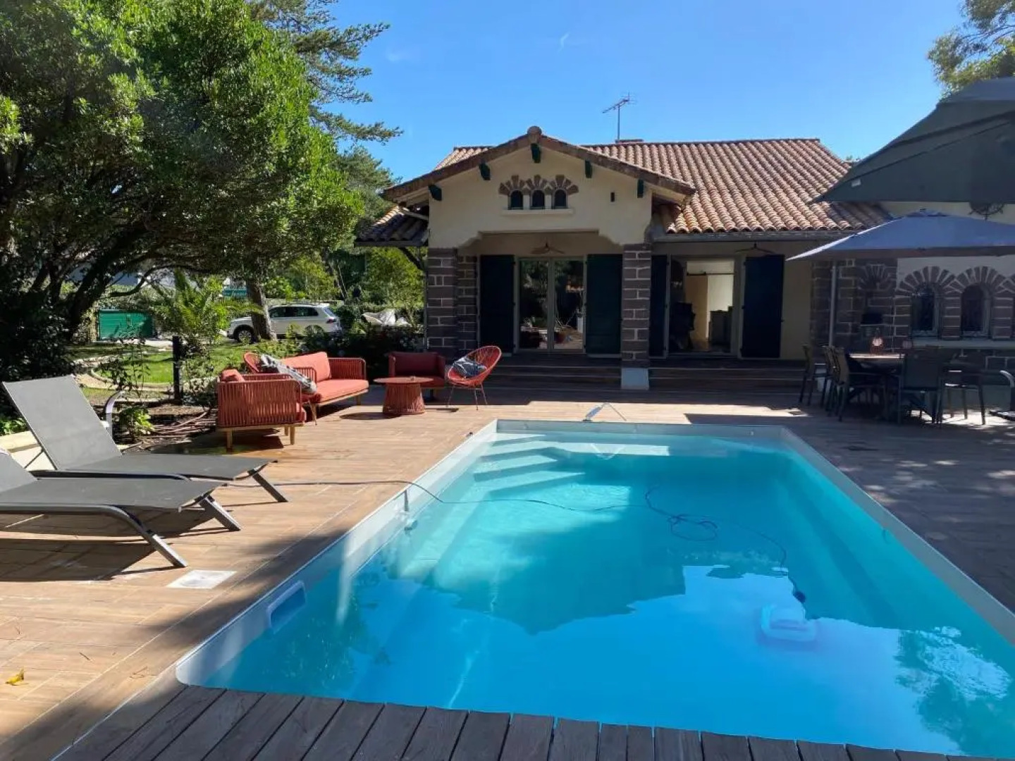 Villa de charme avec piscine à 500m des plages