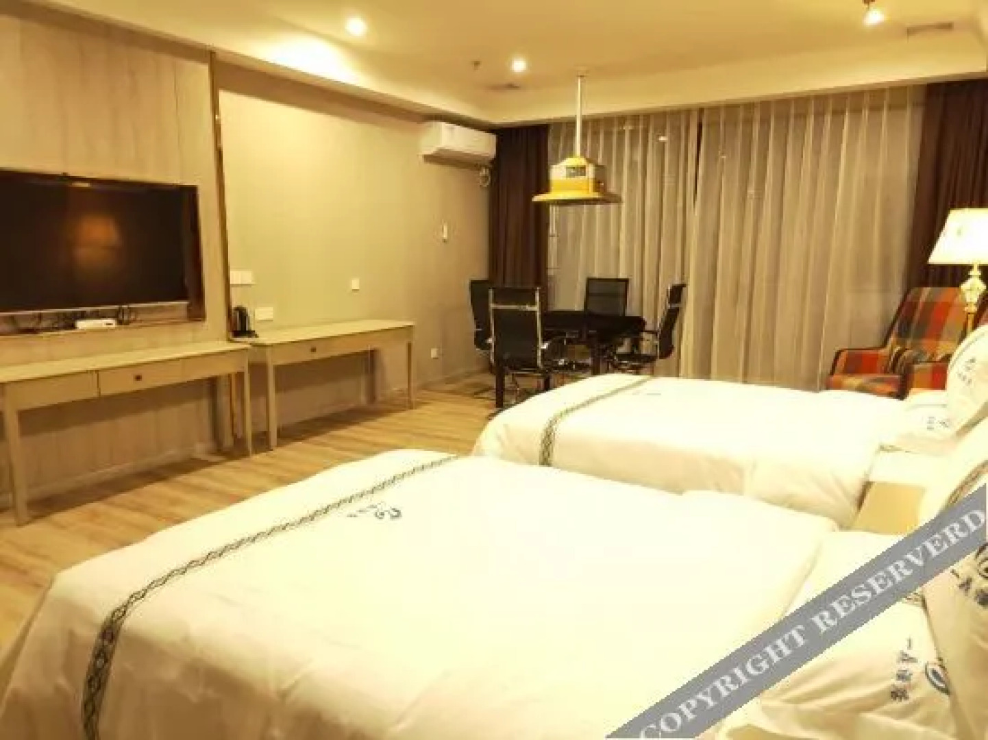 Yiding Hotel (Linshui Afuer Chain Store)
