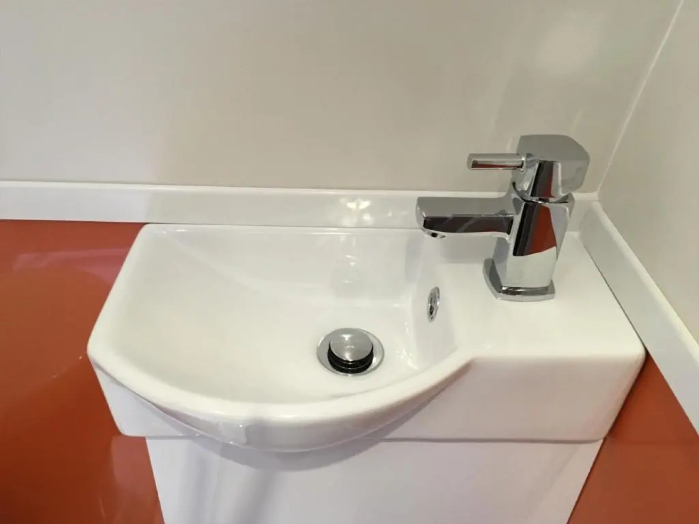 INSPIRING VIEWS & PLACE WITH FREE PARKING by BEACH