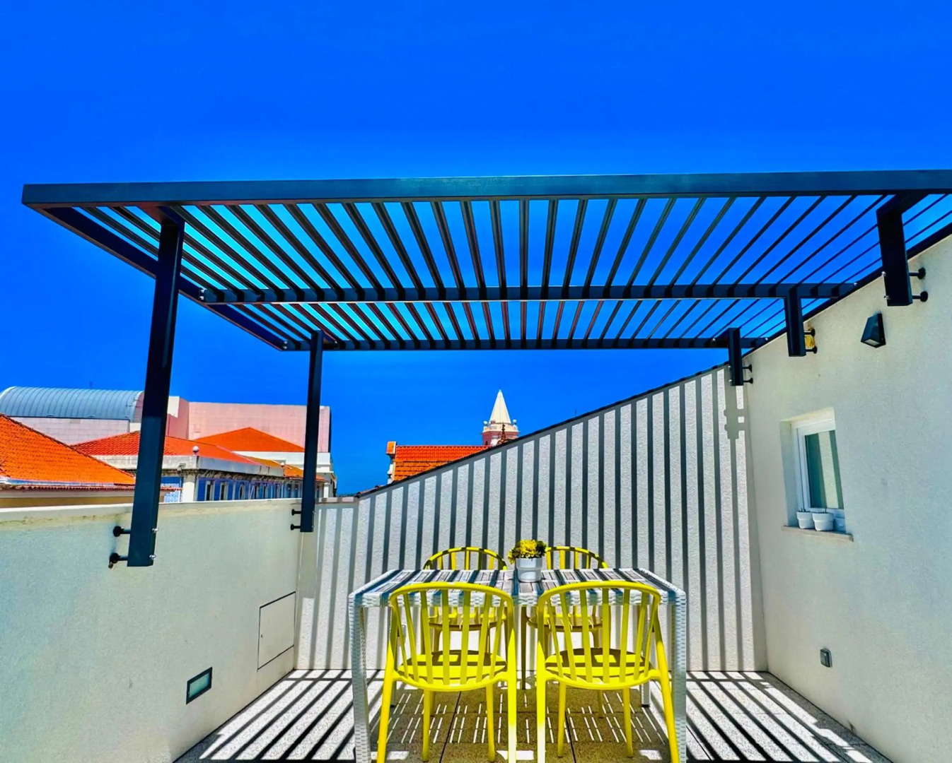 Central Tiled Apartment