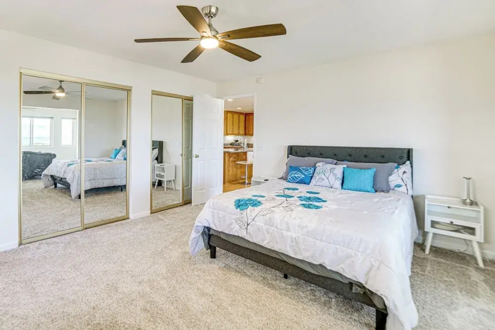 Steps to Clear Lake: Hot Tub Haven in Norcal!